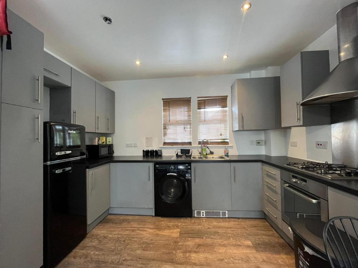 Kent, Dartford Station Apartments Buitenkant foto